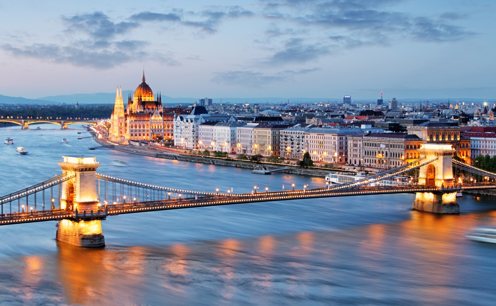 🇭🇺 BUDIMPEŠTA IZ BEOGRADA ZA DAN PRIMIRJA – 10.11. – 13.11. | 199€