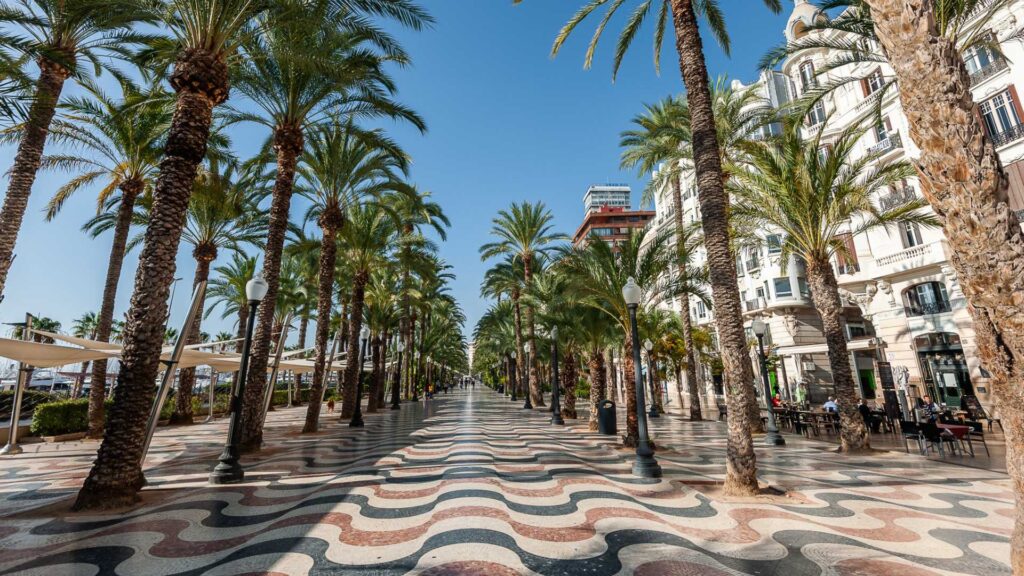 🇪🇸 Alikante iz Beograda – izaberite 2 ili 4 noćenja | 15.–17.12. / 15.–19.12.2026. | od 199 € po osobi