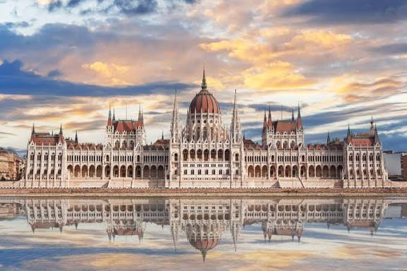 🇭🇺 Budimpešta iz Beograda za Dan primirja | 09.–12.11.2026. | 259 € po osobi